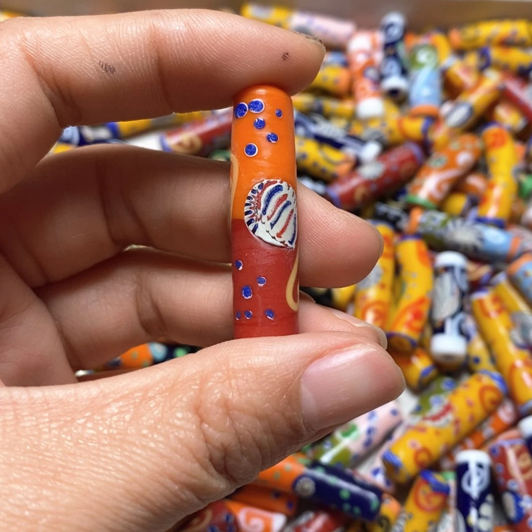 琉璃颈饰印度尼西亚弯管