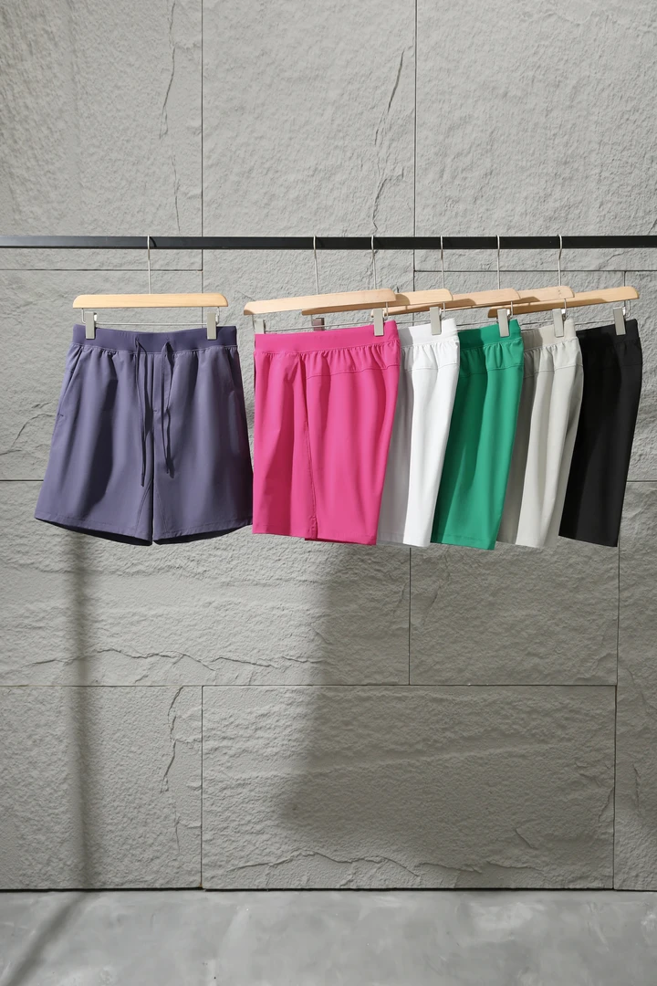 l*ul*u 夏季薄款纯色运动时尚多色褶皱梭织百搭速干短裤