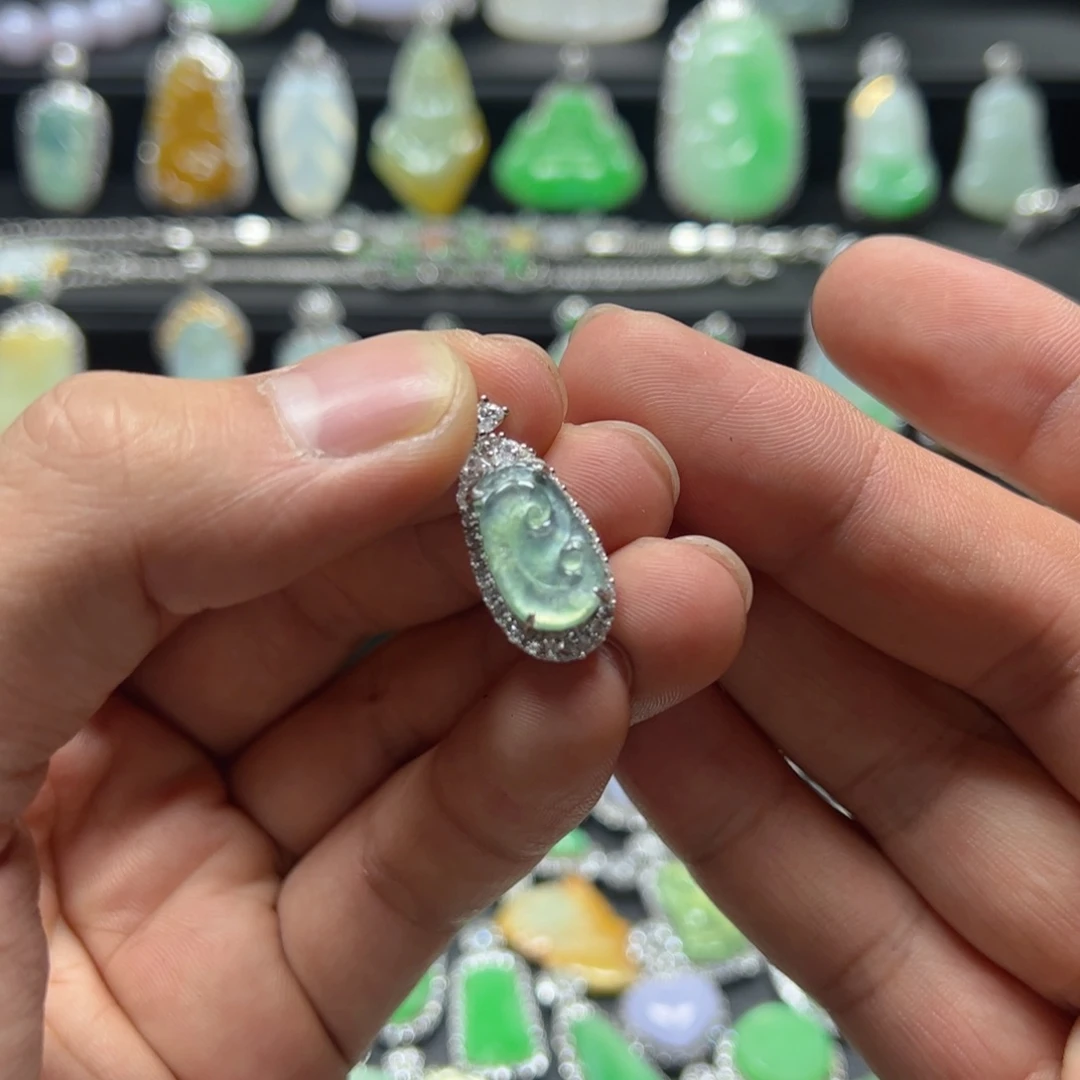 颈饰银S925镶嵌翡翠天然翡翠a货