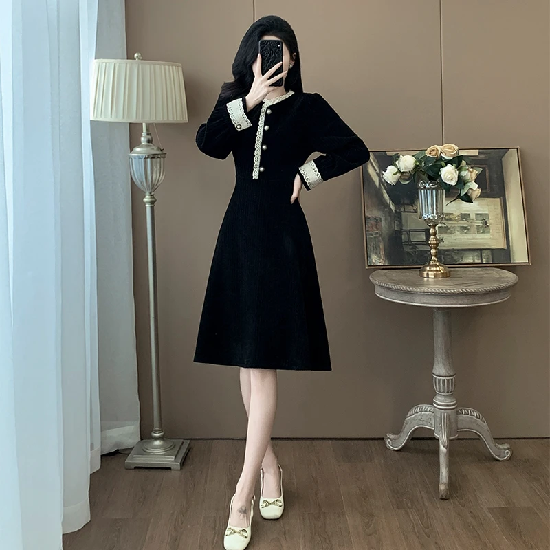 纳凡2025春季新款超显瘦连衣裙女精致优雅简约温柔风黑色裙子