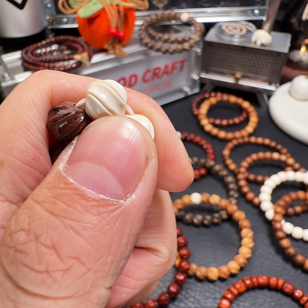 游***蚤檀香木手串/手链00000