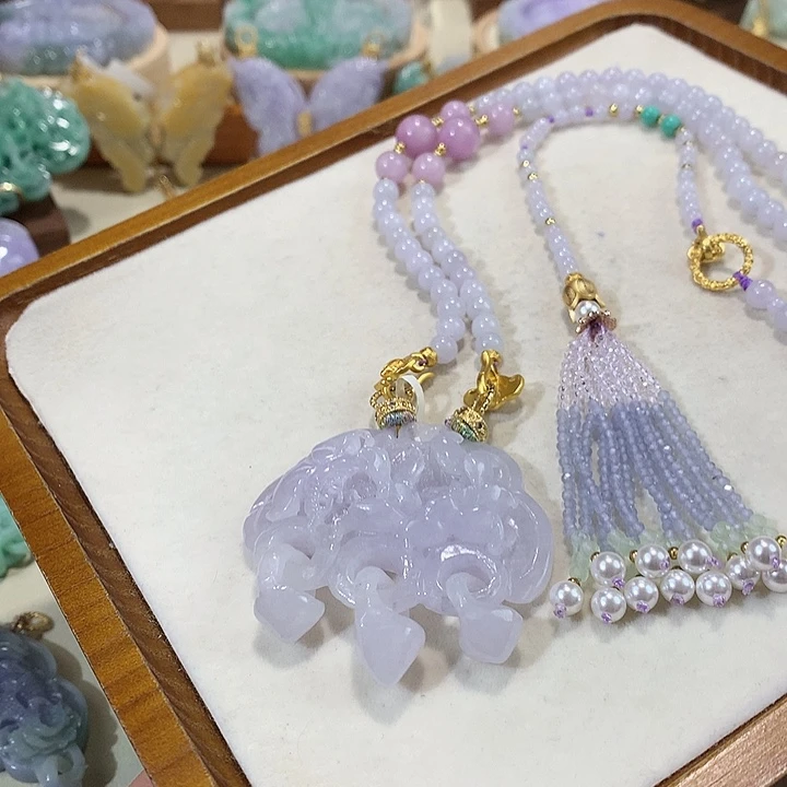 翡翠未镶嵌颈饰翡翠吊坠