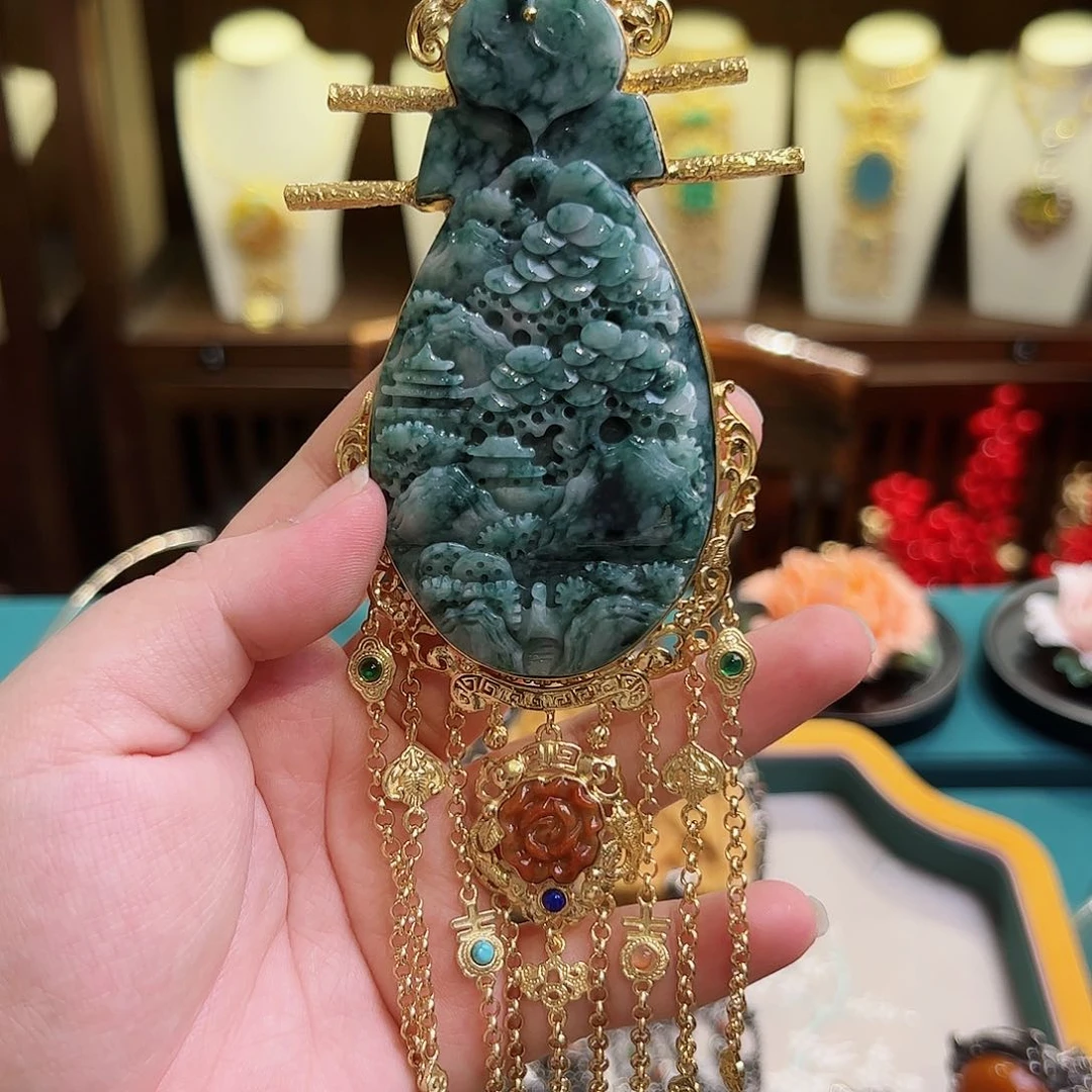 翡翠颈饰未镶嵌古风