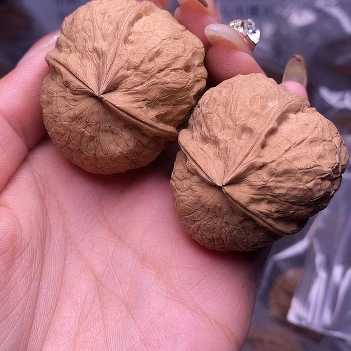 核桃云南野生铁核桃31号40mm