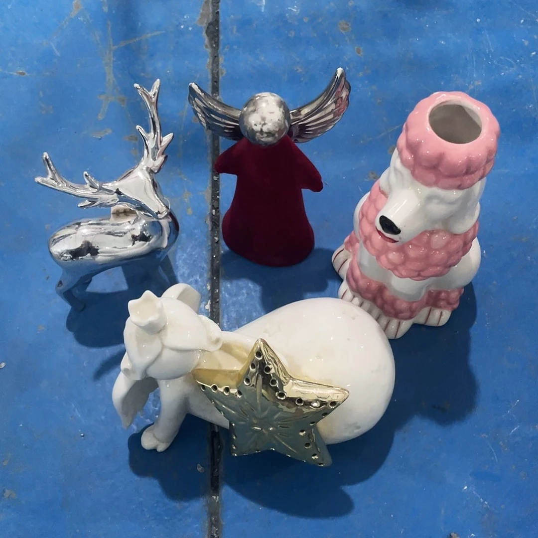 摆件嫣*   磕碰。 封釉。    