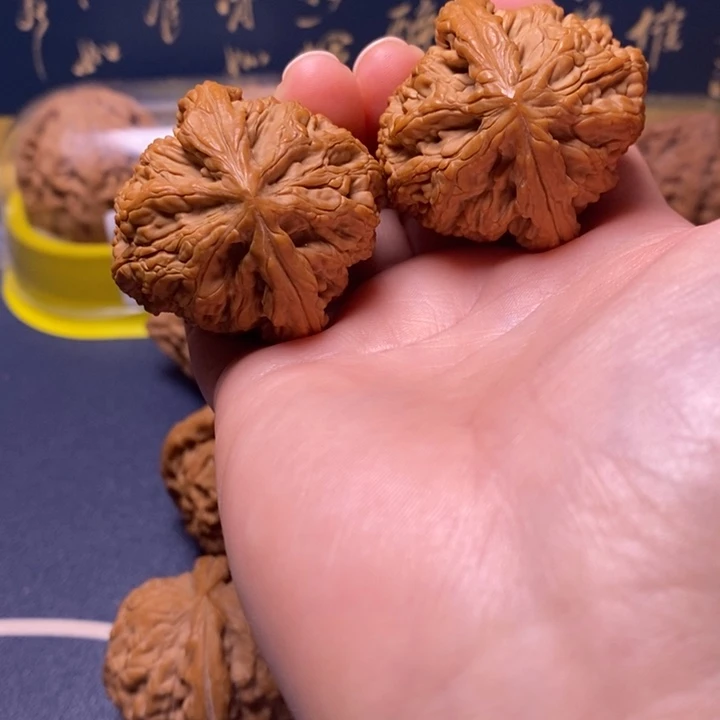把件文玩核桃虎头王