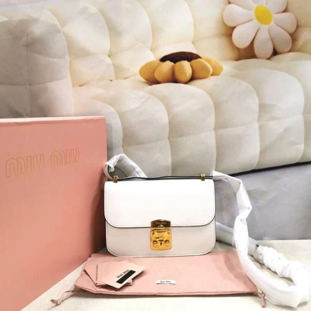 未使用/缪缪/C14035454433/[PY1128B0028]