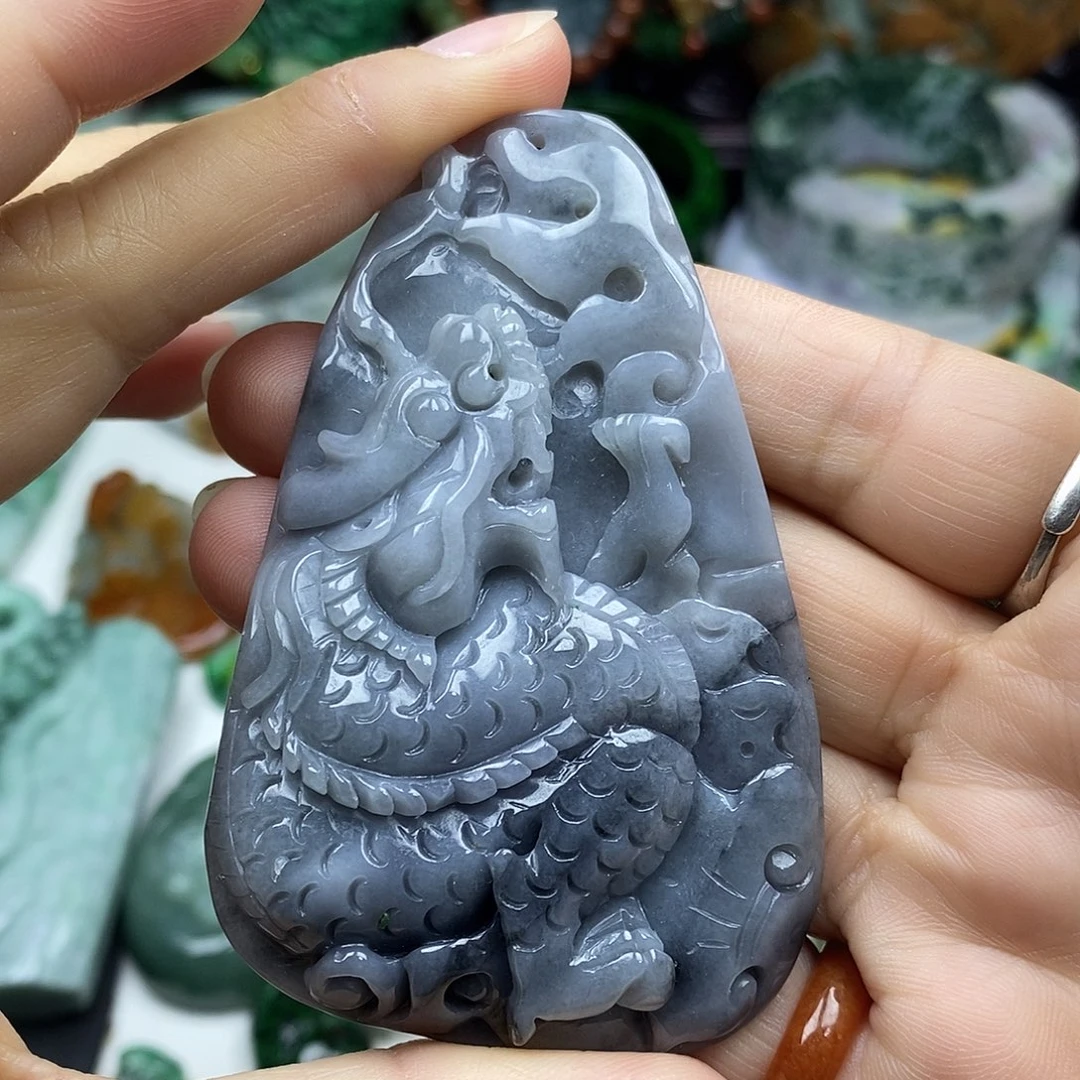 颈饰未镶嵌翡翠牌子