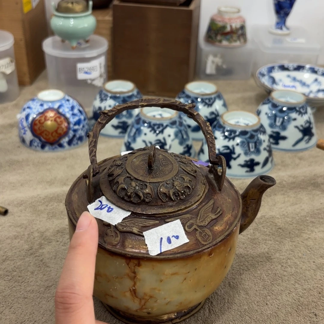 瓷片非常好看的花瓶