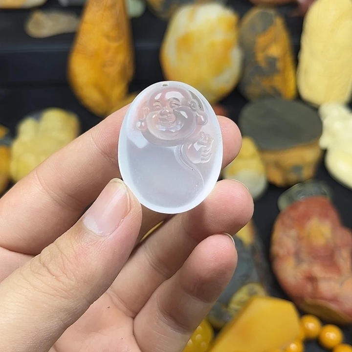 苍***原石英质玉未镶嵌颈饰