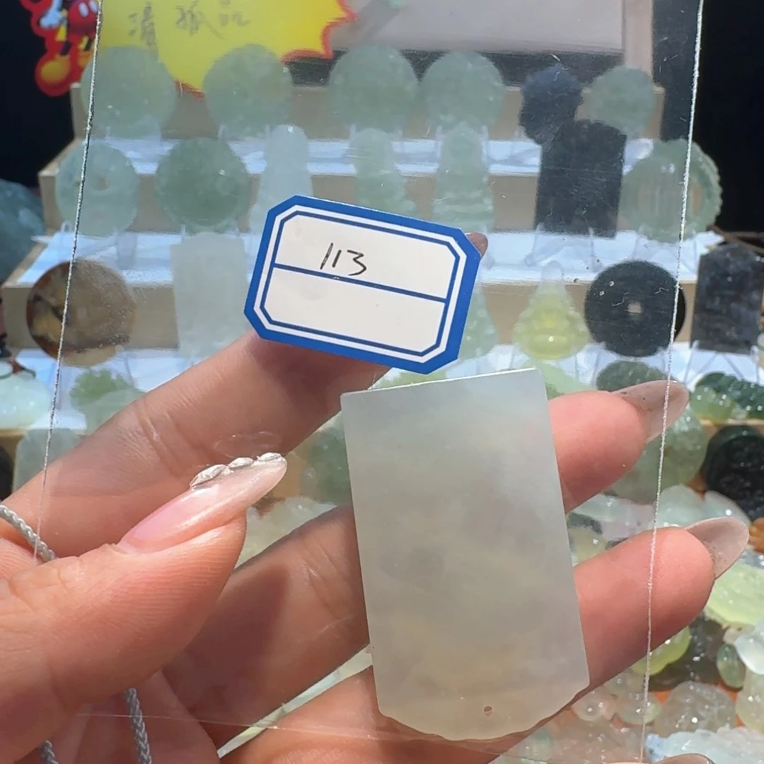 岫玉未镶嵌颈饰不退不换