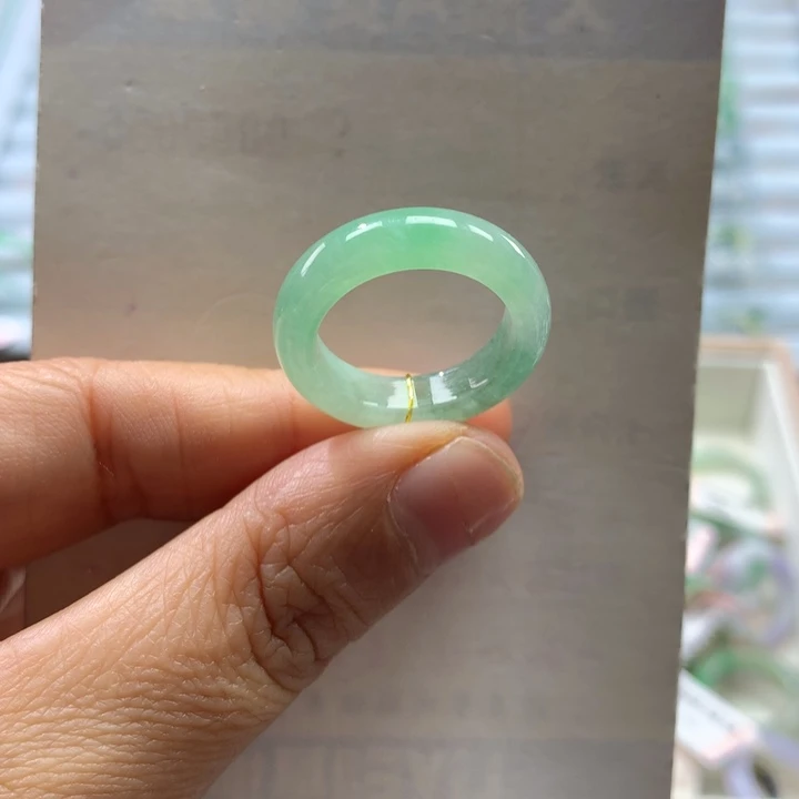 翡翠未镶嵌戒指14号