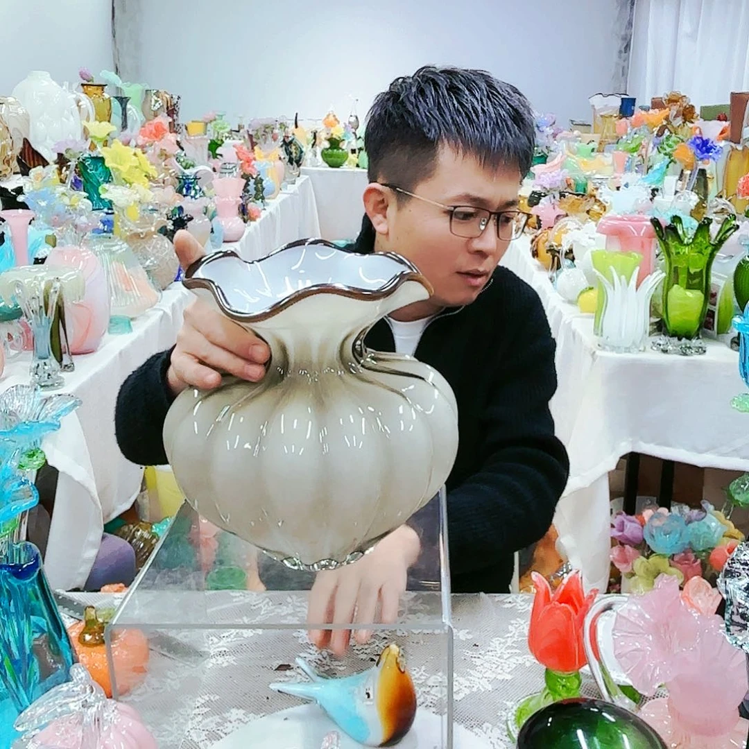 福利不退不换琉璃花瓶艺术品