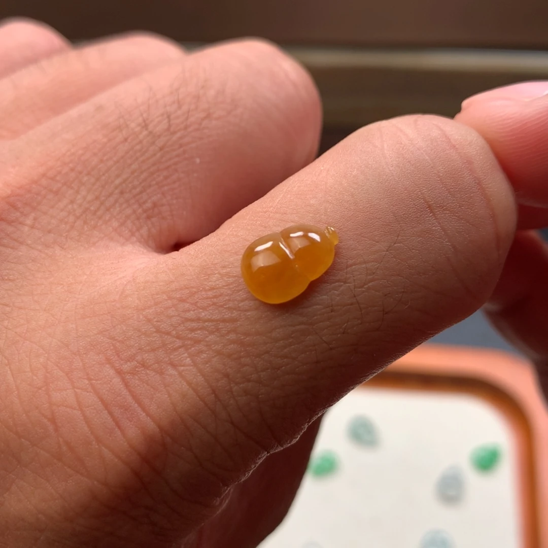 翡翠未镶嵌耳饰翡翠