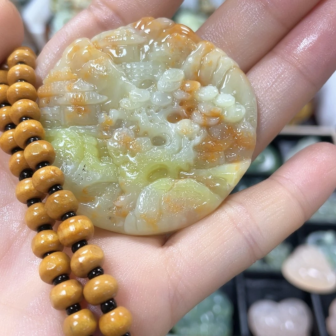 蛇纹石玉颈饰合金