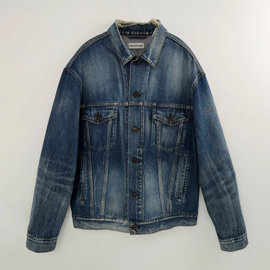 95新 Balenciaga/巴黎世家 破坏水洗牛仔外套 36码 公价12600