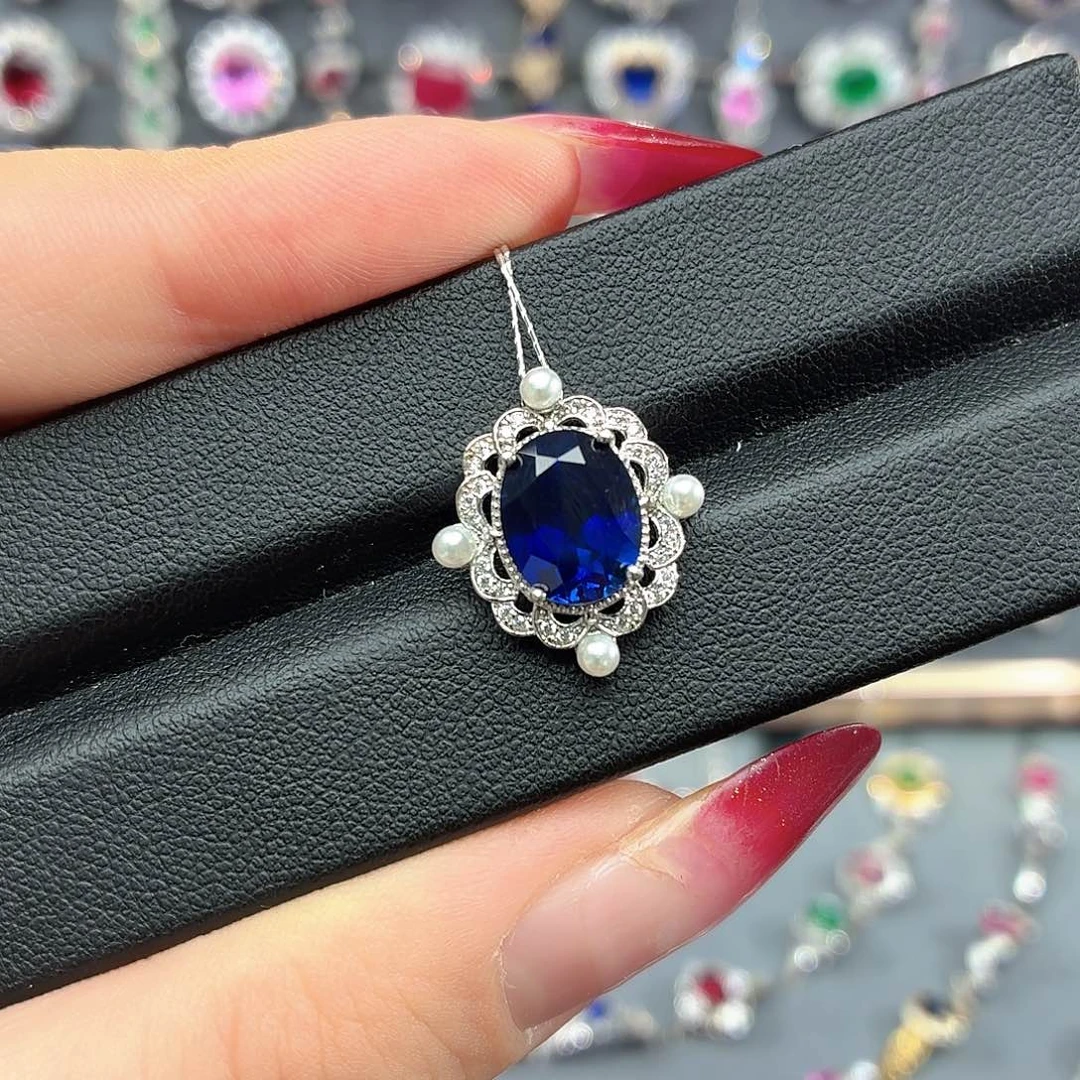 吊坠925银培育皇家蓝色宝石
