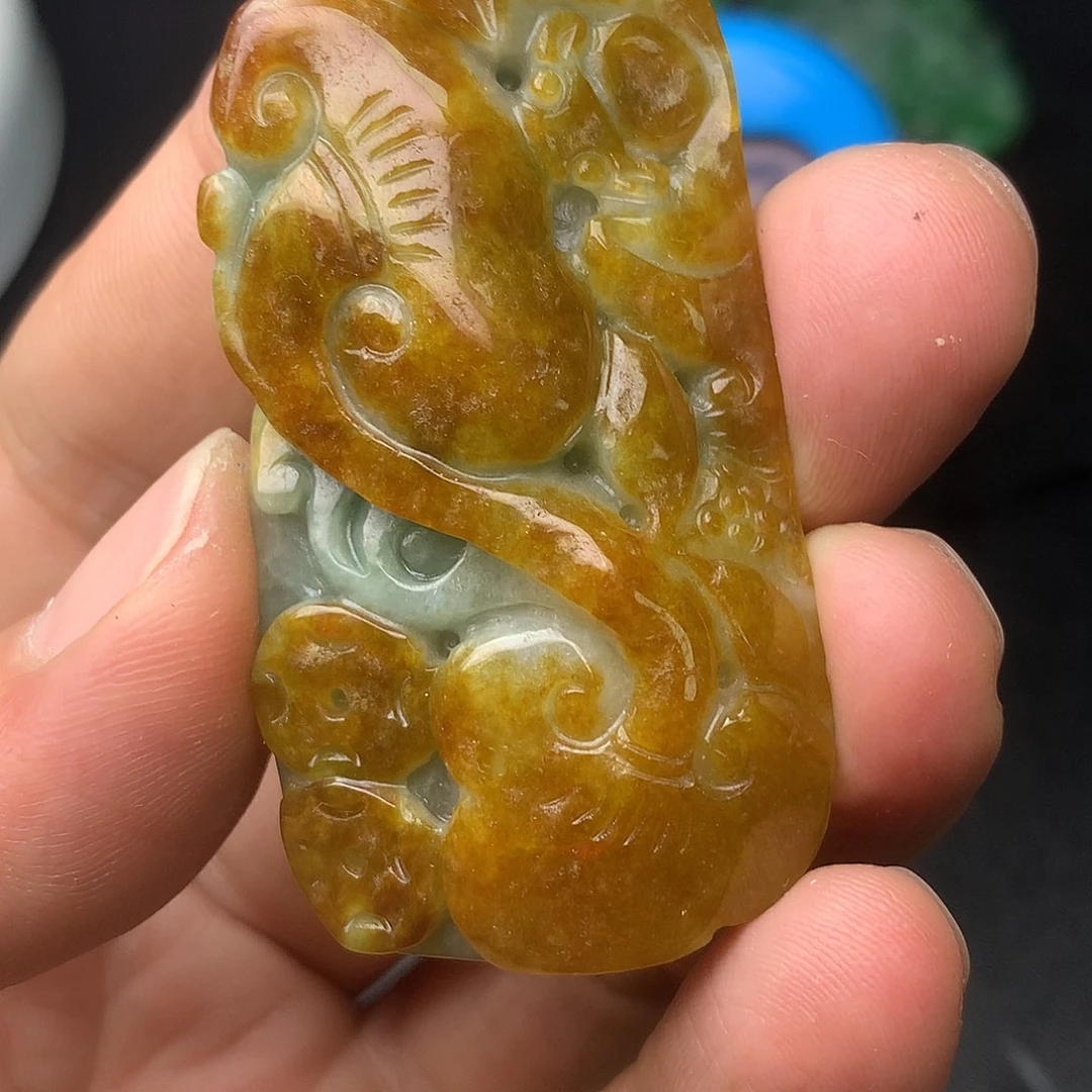 翡翠未镶嵌颈饰翡翠首饰和翡翠珠宝