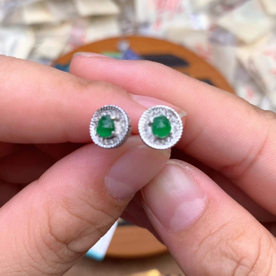 【闪购商品】18K金镶嵌挂件翡翠一