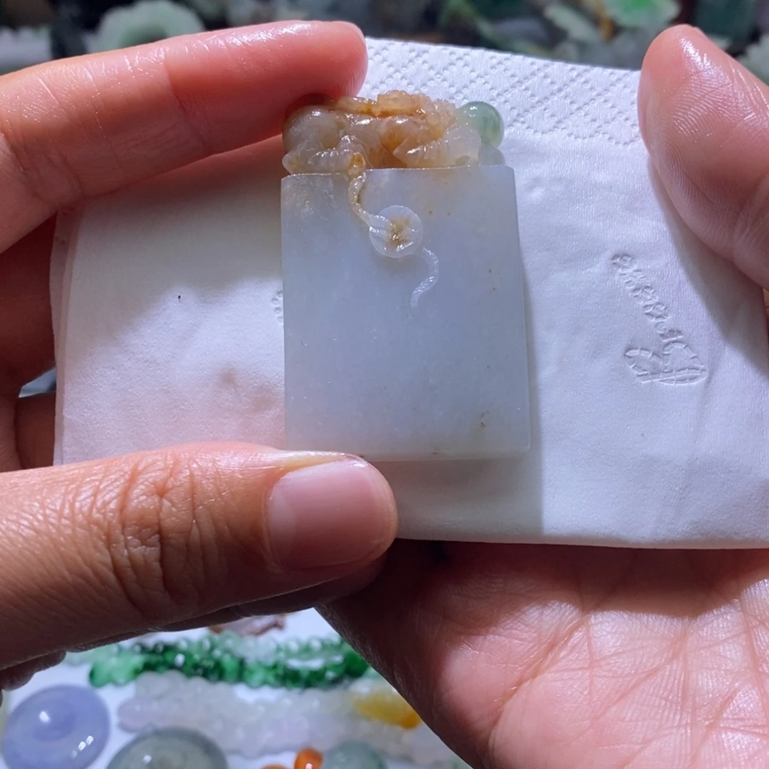 丫***子定制翡翠未镶嵌毛货