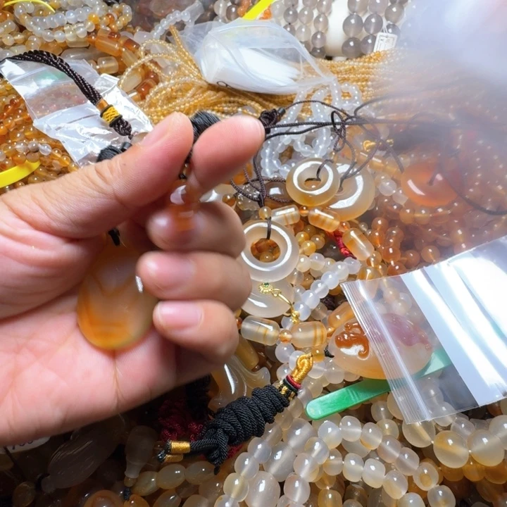 玛瑙/玉髓颈饰未镶嵌樱*113