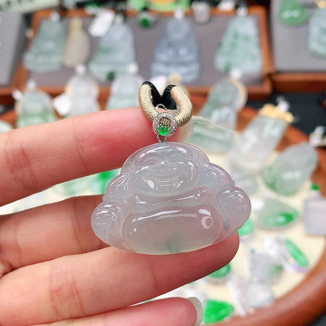 颈饰18K金镶嵌翡翠佛公