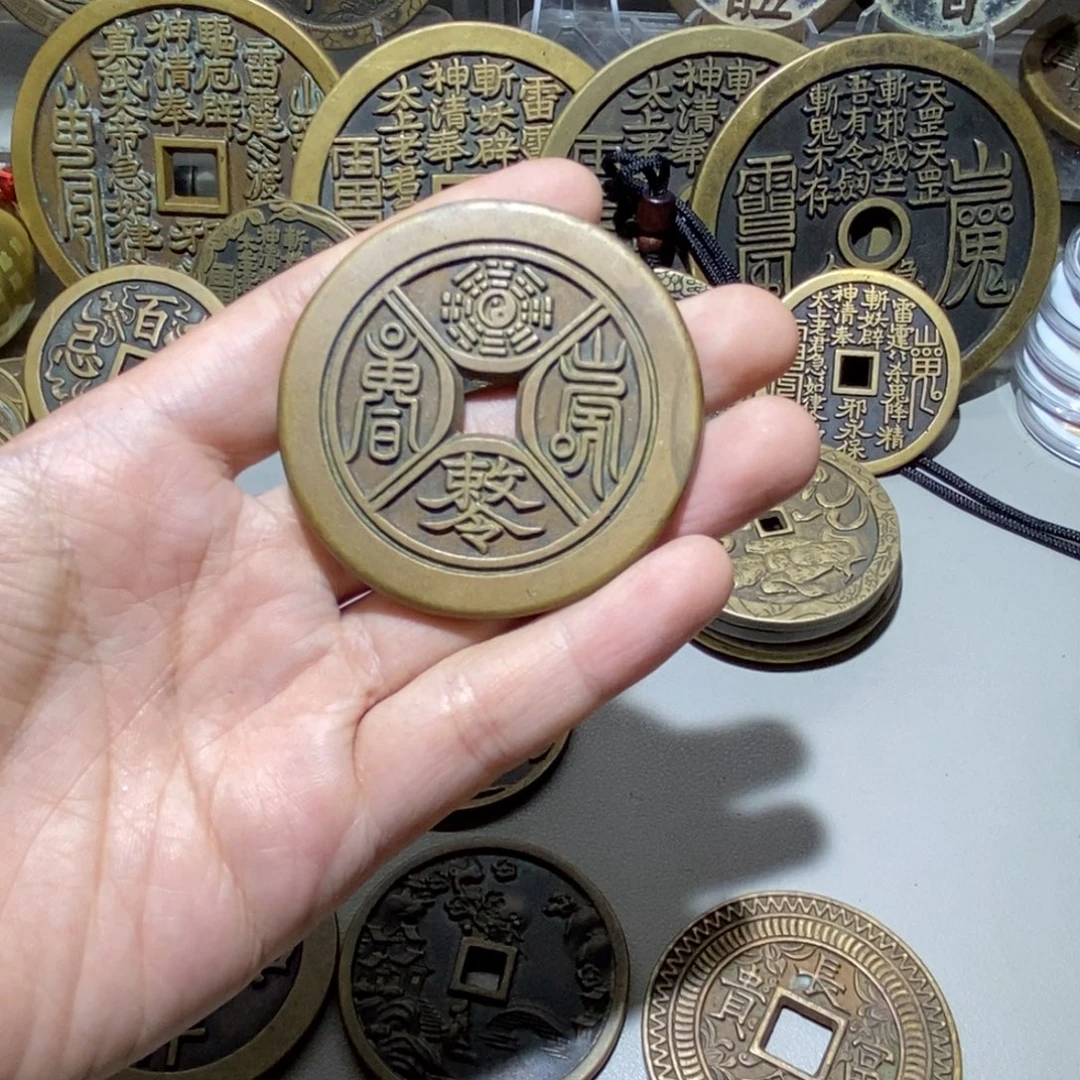 木***火铜翻砂铸造现代工艺品