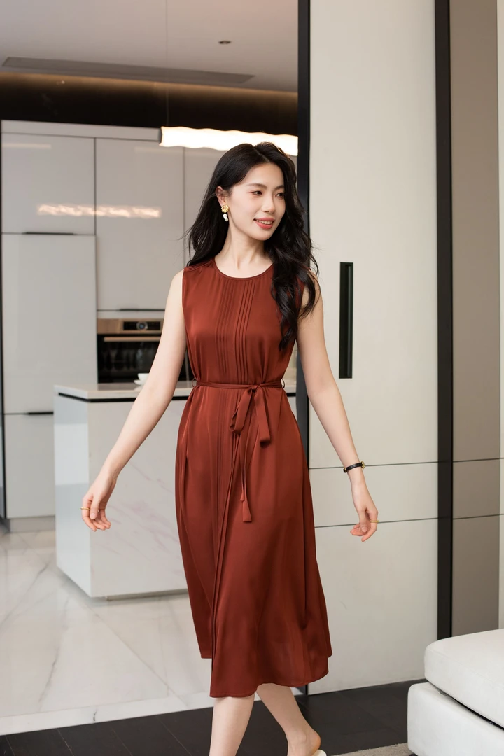 2025夏季新款轻奢时尚桑蚕丝连衣裙-61229