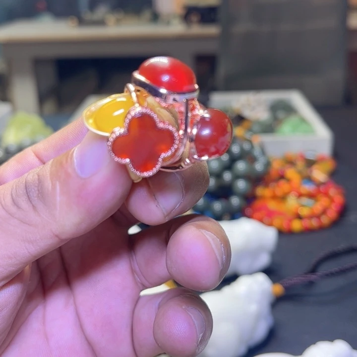 二***产玛瑙/玉髓未镶嵌珠宝半成品