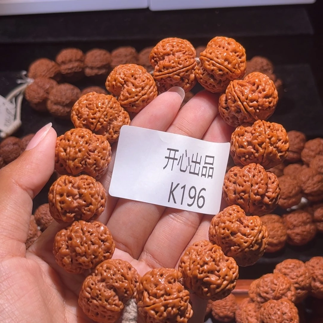 如***闻金刚菩提手串龙骨24