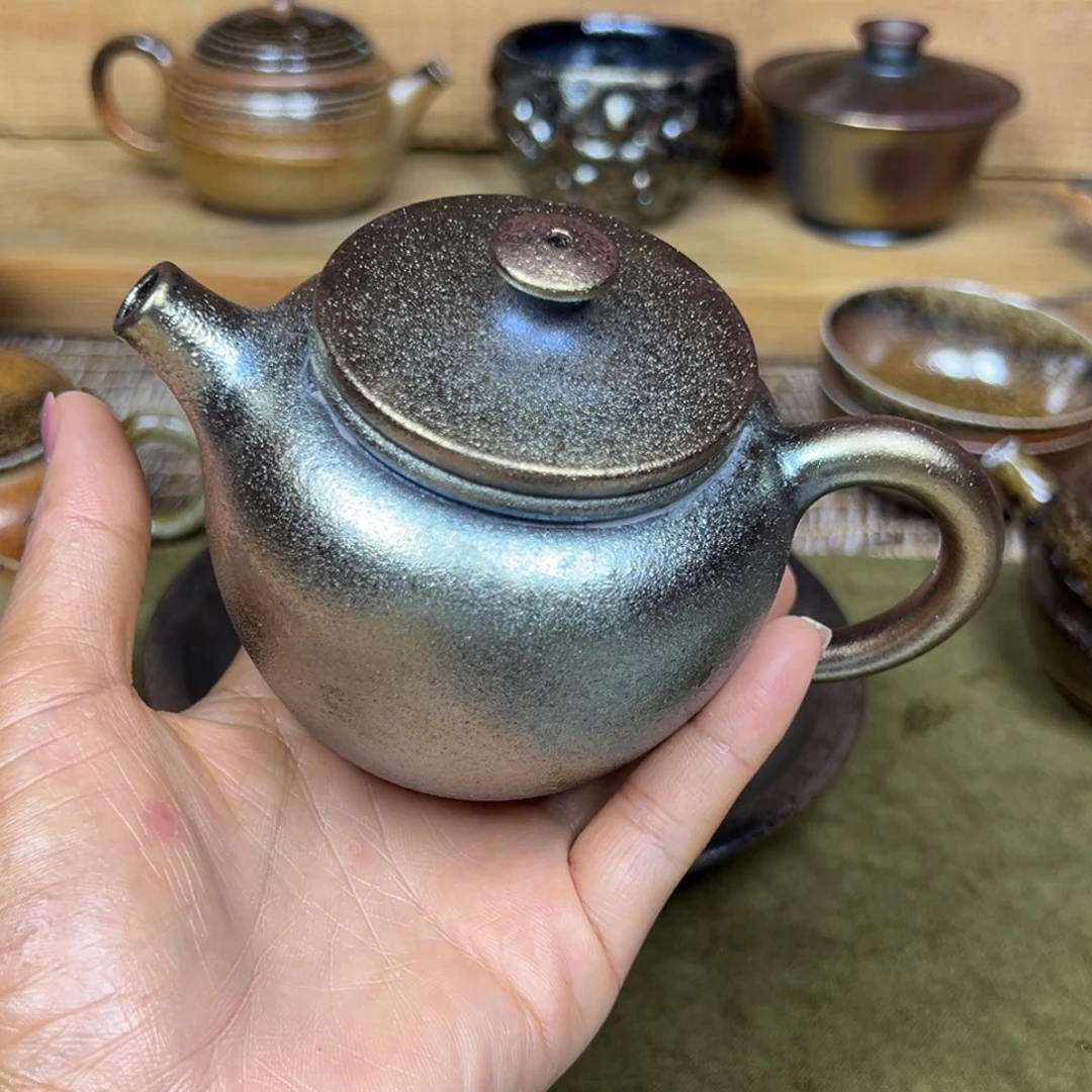 云南建水紫陶柴烧壶
