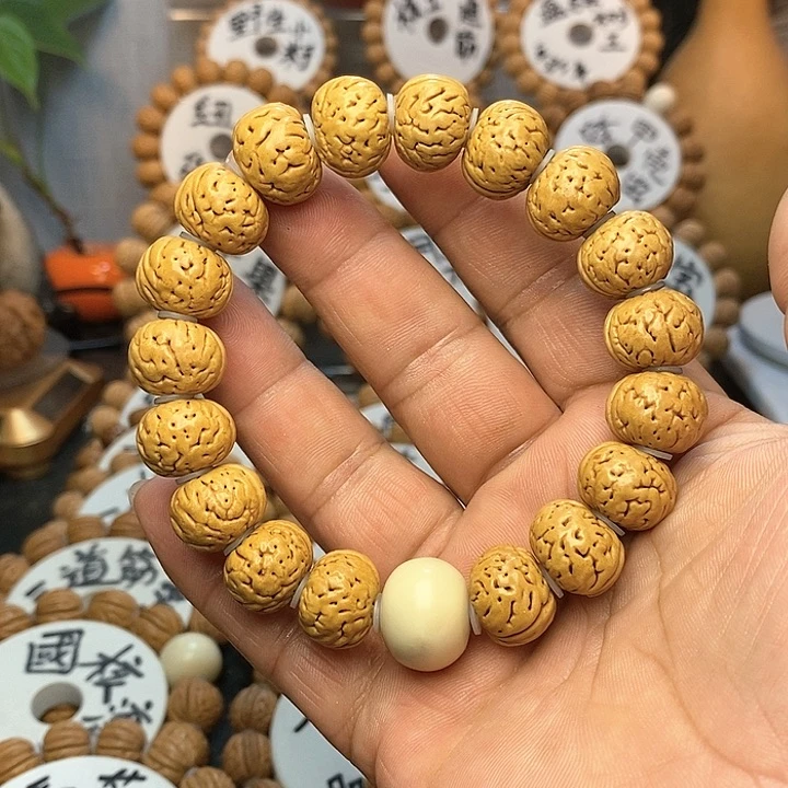 【闪购商品】玉**王桃核手串纽扣手串