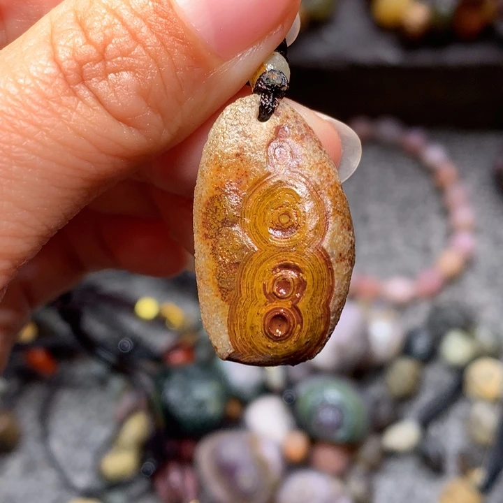 玛瑙/玉髓未镶嵌珠宝半成品