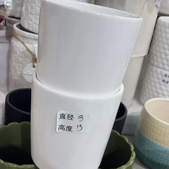 多肉绿植陶瓷花盆9.9包邮，有孔