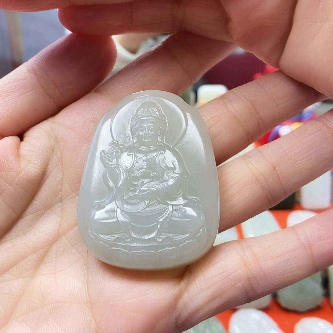 灵***感和田玉未镶嵌颈饰