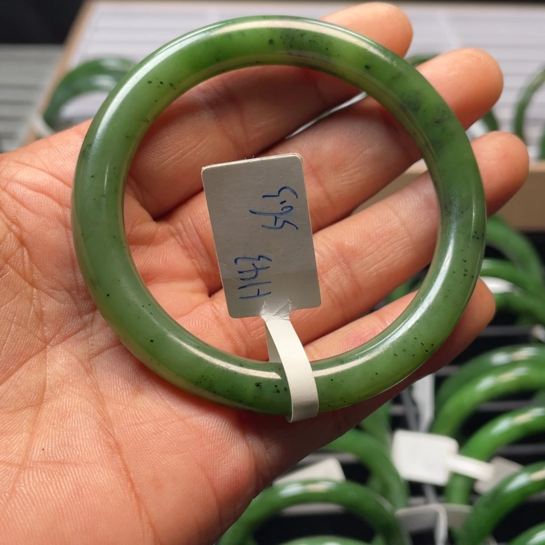 和田玉（碧玉）手镯未镶嵌