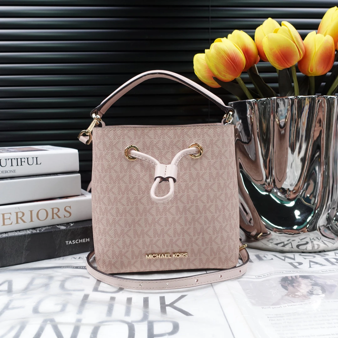 95新 MICHAEL KORS/迈克高仕 单肩包/T10279822