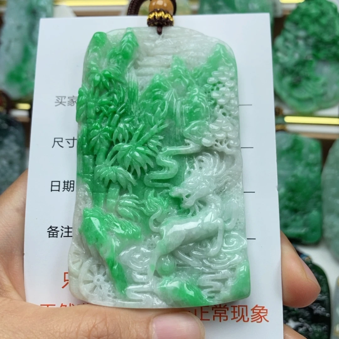 坦***人翡翠未镶嵌颈饰吊坠