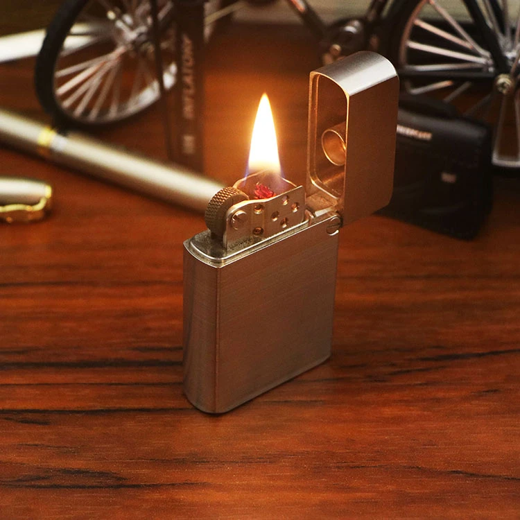 凌穹暗夜绅士24版不锈钢钛合金原刀纹拨动一体防风煤油打火机