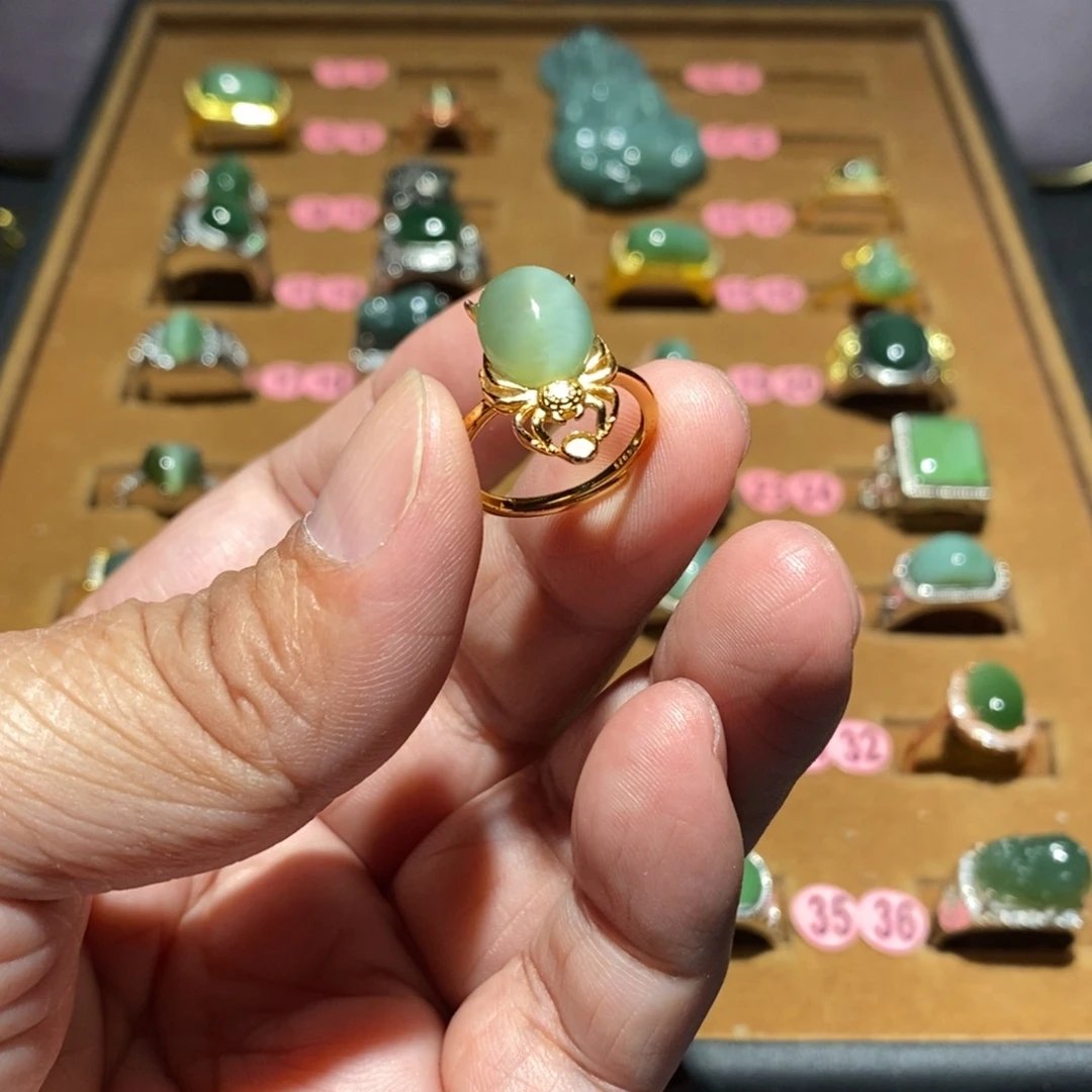 和田玉未镶嵌戒指