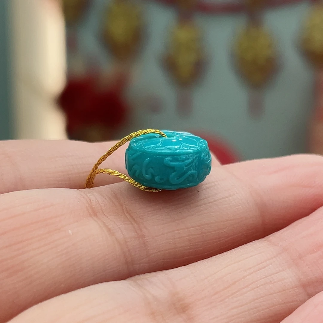 绿松石颈饰未镶嵌