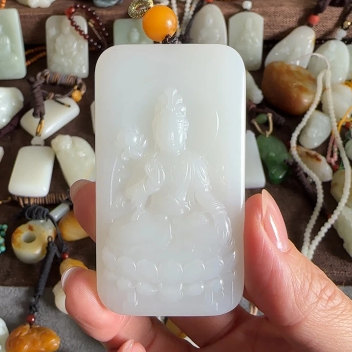 和田玉颈饰未镶嵌?****?