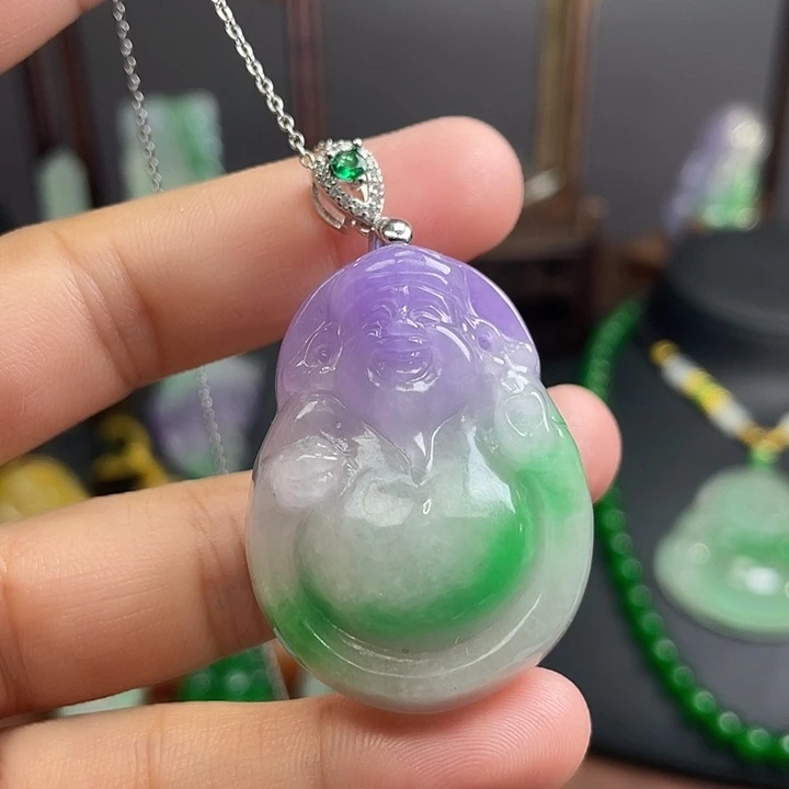 翡翠未镶嵌吊坠(赠链)