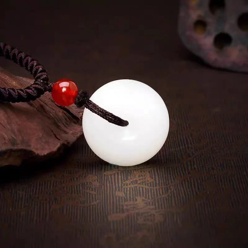 天然新疆和田玉白玉平安扣吊坠