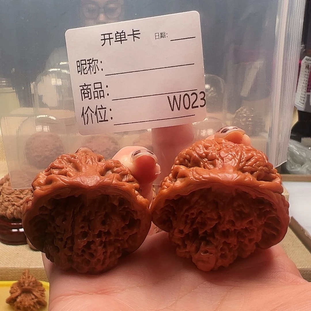 文玩核桃吊坠文玩的好的人都是有钱的人