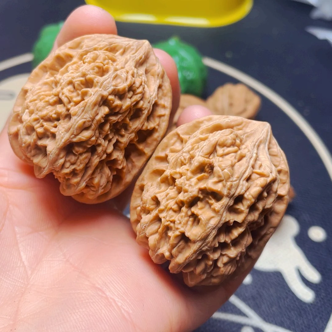 文玩核桃把件西北将军