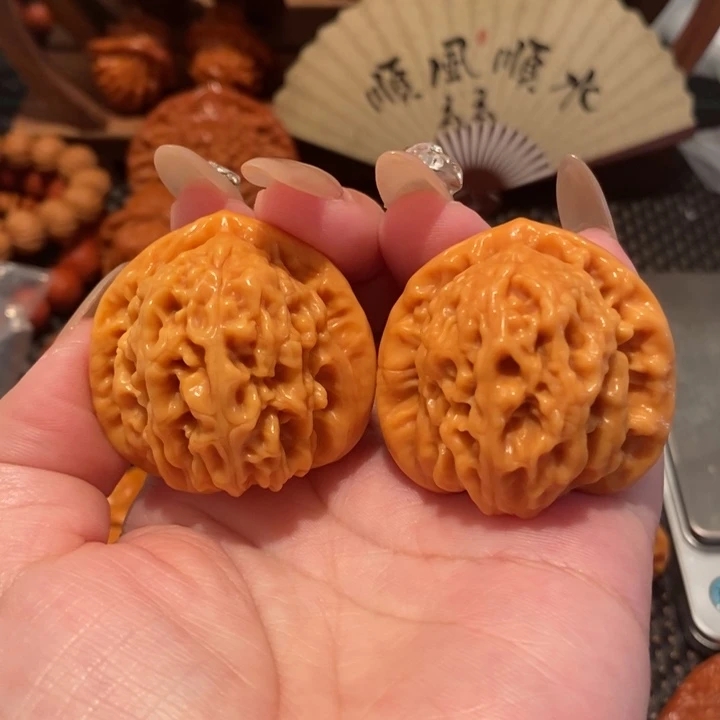 文玩核桃吊坠41霞云岭738