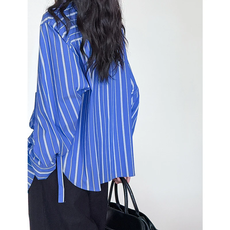 现货 早秋装韩系气质小众宽松蓝色竖条纹衬衫上衣宽松韩版女款