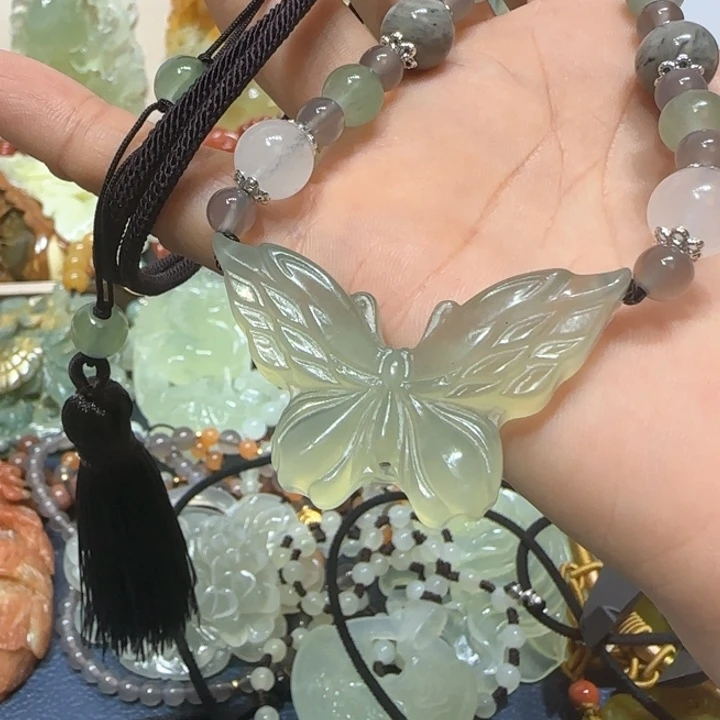 蛇纹石玉吊坠未镶嵌