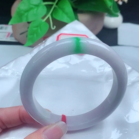 翡翠手镯未镶嵌        正圈61 春彩